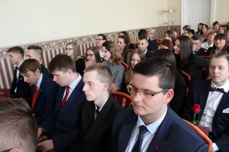 Relacja z uroczystości pożegnania Absolwentów Zespołu Szkół nr 2