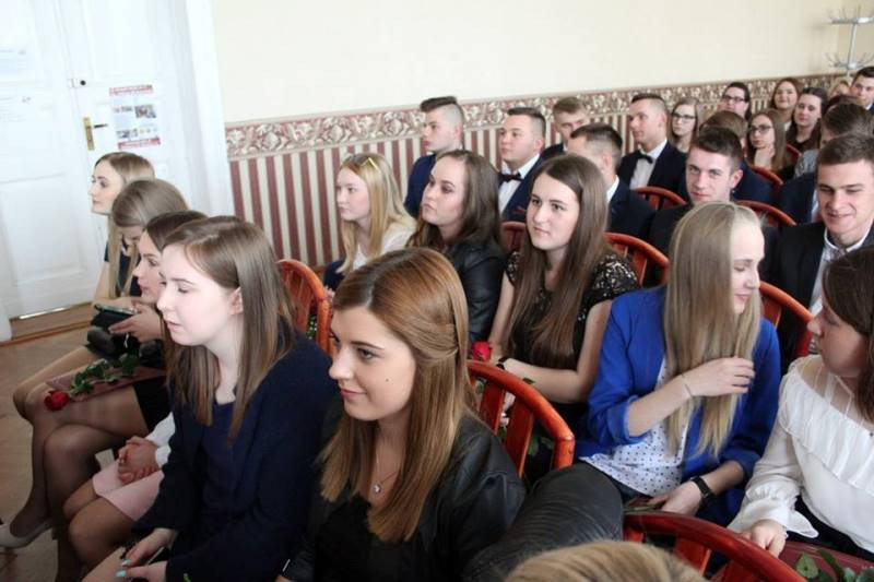 Relacja z uroczystości pożegnania Absolwentów Zespołu Szkół nr 2