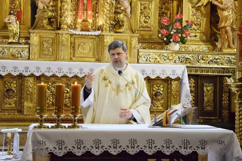 Ogłaszamy wszem i wobec, że Maturzyści z Katolickiego Liceum zakończyli edukację