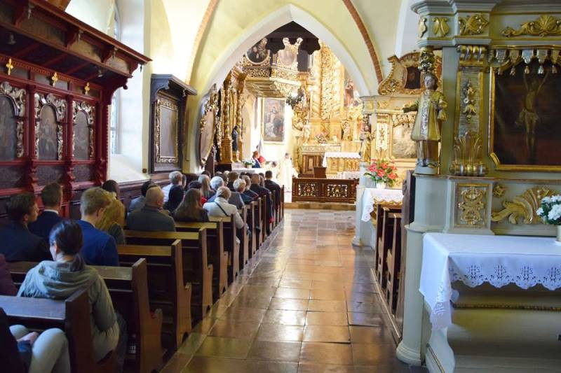 Ogłaszamy wszem i wobec, że Maturzyści z Katolickiego Liceum zakończyli edukację