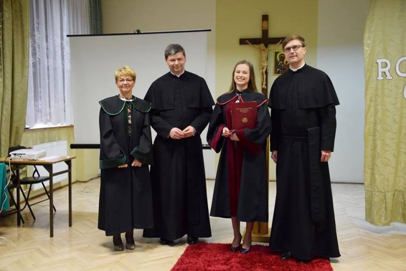Ogłaszamy wszem i wobec, że Maturzyści z Katolickiego Liceum zakończyli edukację