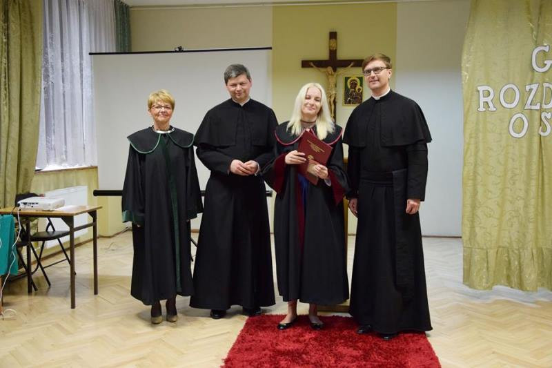 Ogłaszamy wszem i wobec, że Maturzyści z Katolickiego Liceum zakończyli edukację