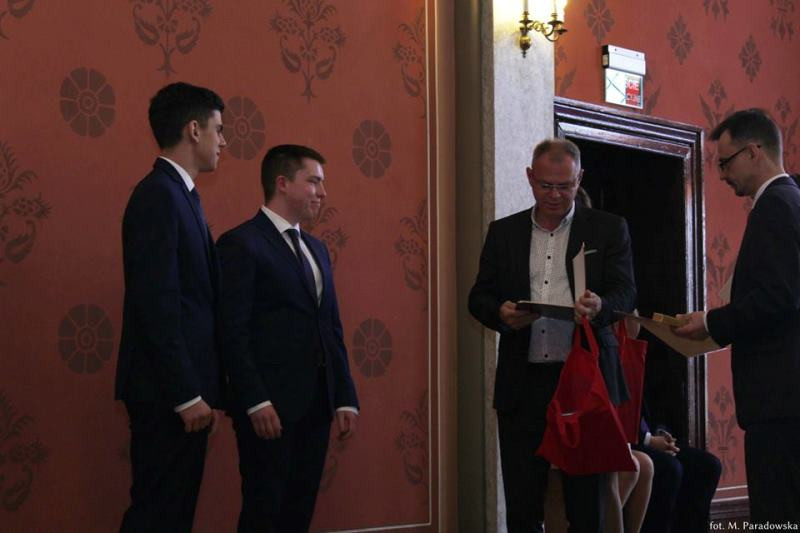 Licealiści zakończyli trzyletni etap nauki - powodzenia na maturze
