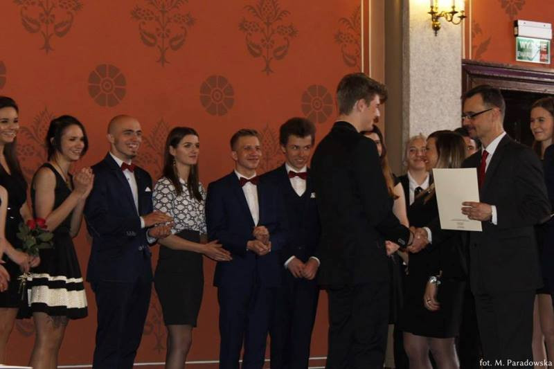 Licealiści zakończyli trzyletni etap nauki - powodzenia na maturze