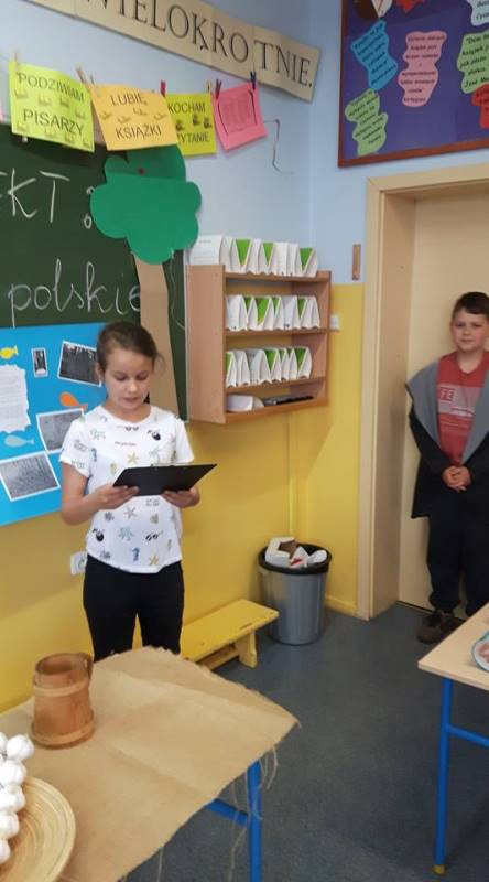 Polskie legendy na wesoło i program ?Tańce rewii i musicali? w Czwórce