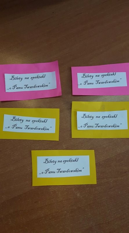 Polskie legendy na wesoło i program ?Tańce rewii i musicali? w Czwórce