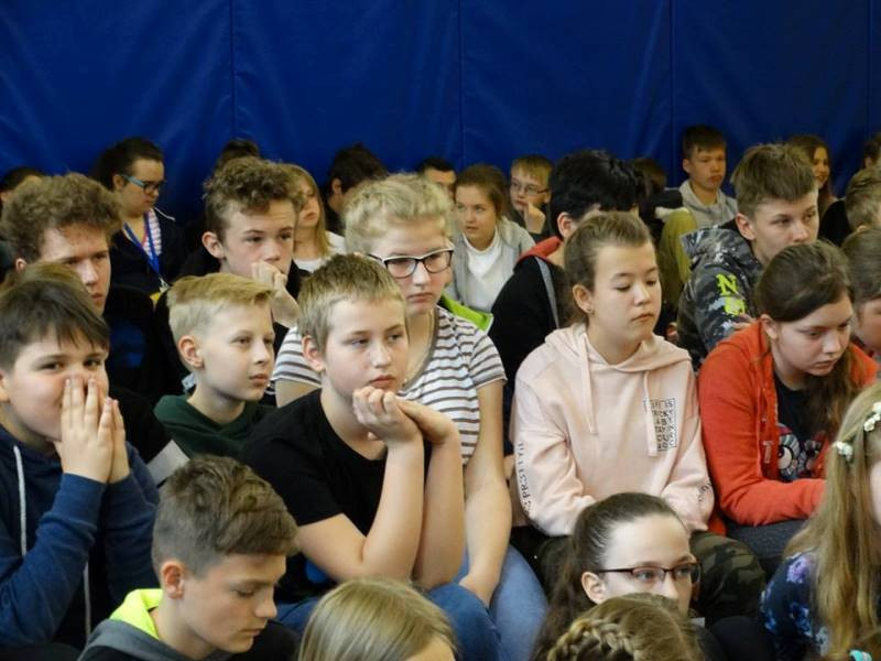 Polskie legendy na wesoło i program ?Tańce rewii i musicali? w Czwórce