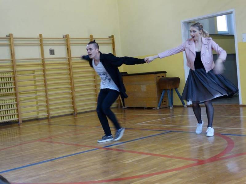 Polskie legendy na wesoło i program ?Tańce rewii i musicali? w Czwórce