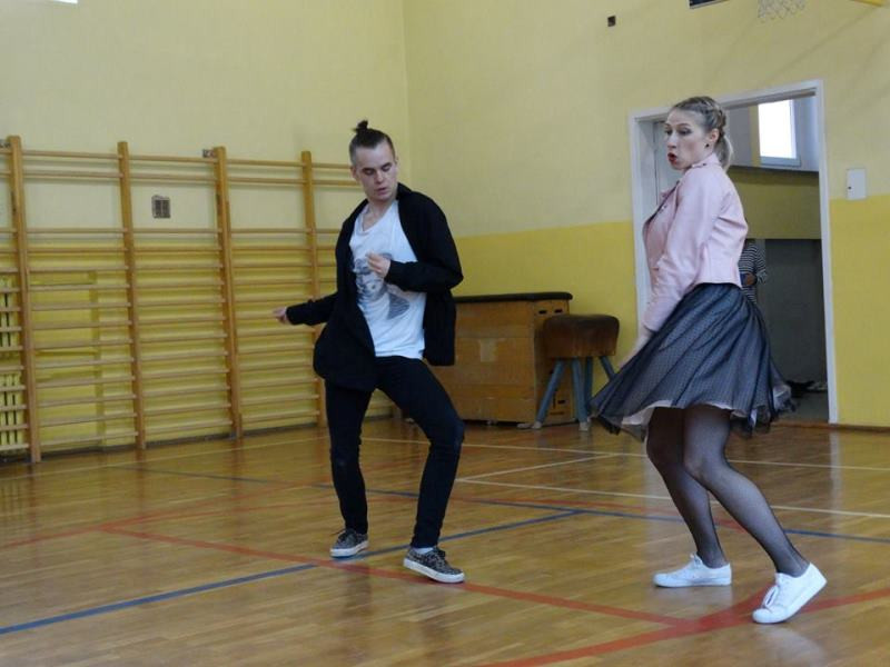 Polskie legendy na wesoło i program ?Tańce rewii i musicali? w Czwórce