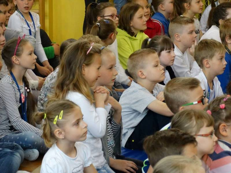 Polskie legendy na wesoło i program ?Tańce rewii i musicali? w Czwórce