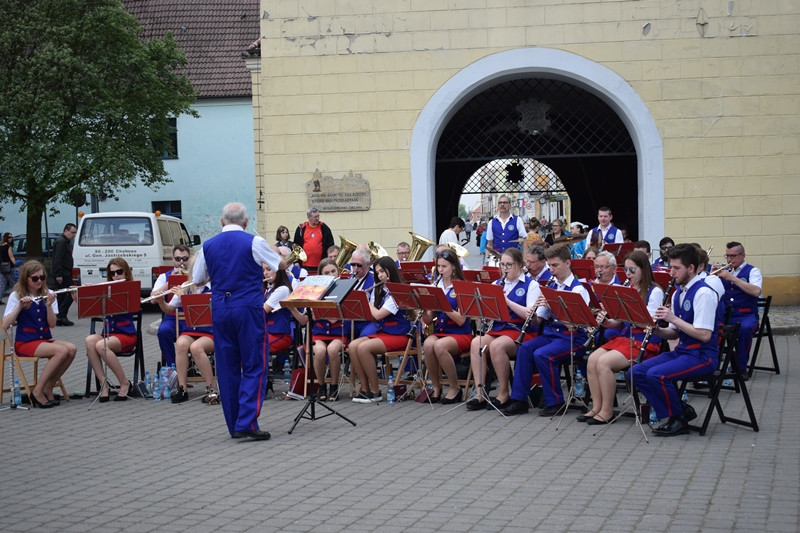 Koncert Orkiestry Dętej, Tancerek i Mażoretek CHDK: 