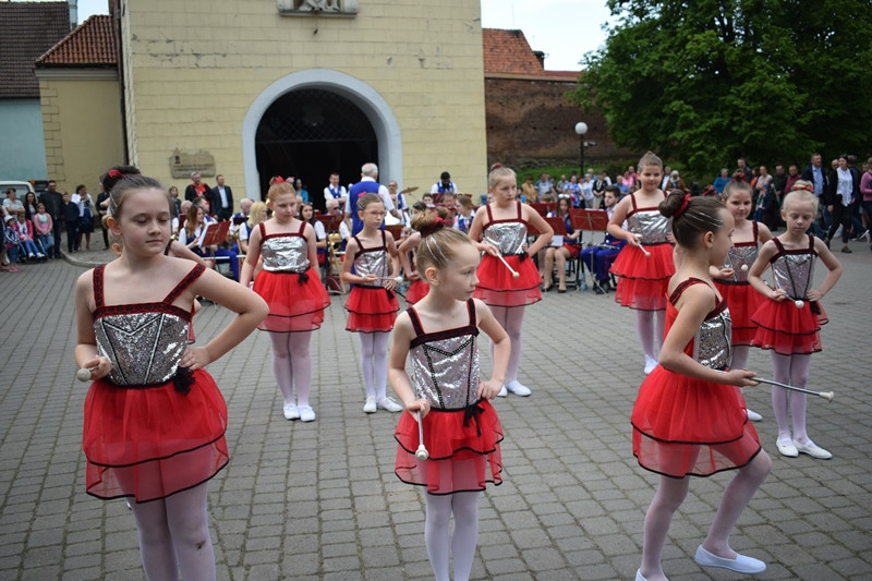 Koncert Orkiestry Dętej, Tancerek i Mażoretek CHDK: 