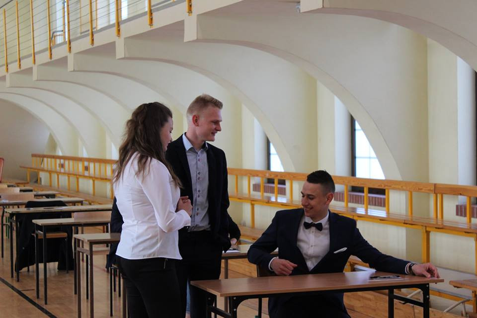 Maturzyści, trzymamy za Was kciuki ! Dziś zaczął się maraton maturalny