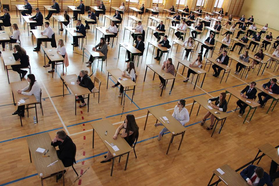 Maturzyści, trzymamy za Was kciuki ! Dziś zaczął się maraton maturalny