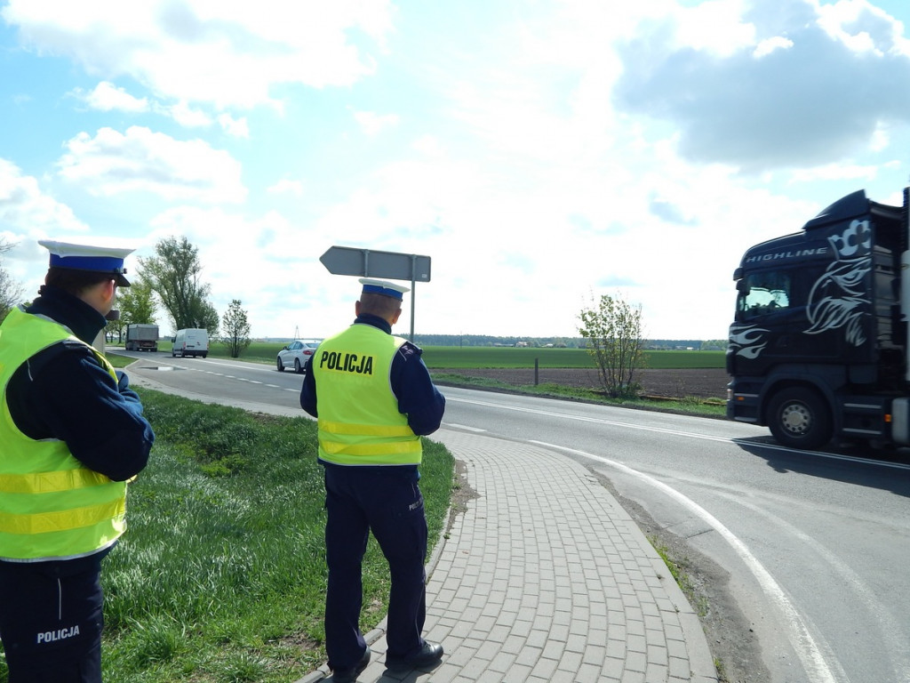28 wypadków, zginęło 7 osób, a 30 zostało rannych - tragiczny bilans 