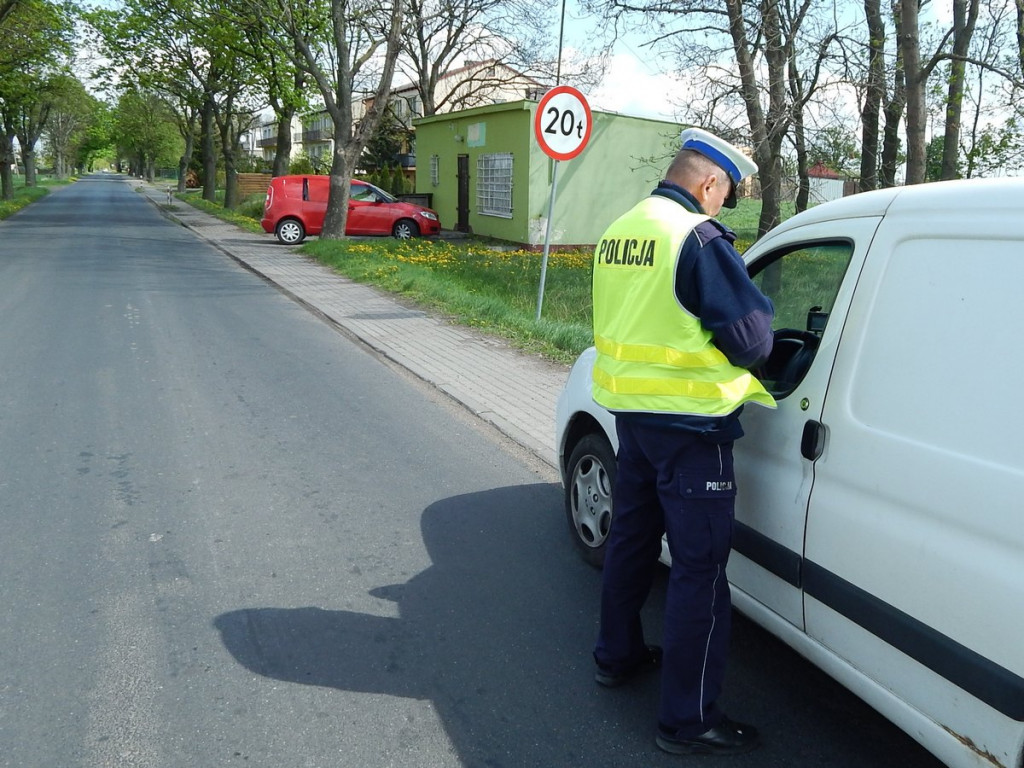 28 wypadków, zginęło 7 osób, a 30 zostało rannych - tragiczny bilans 