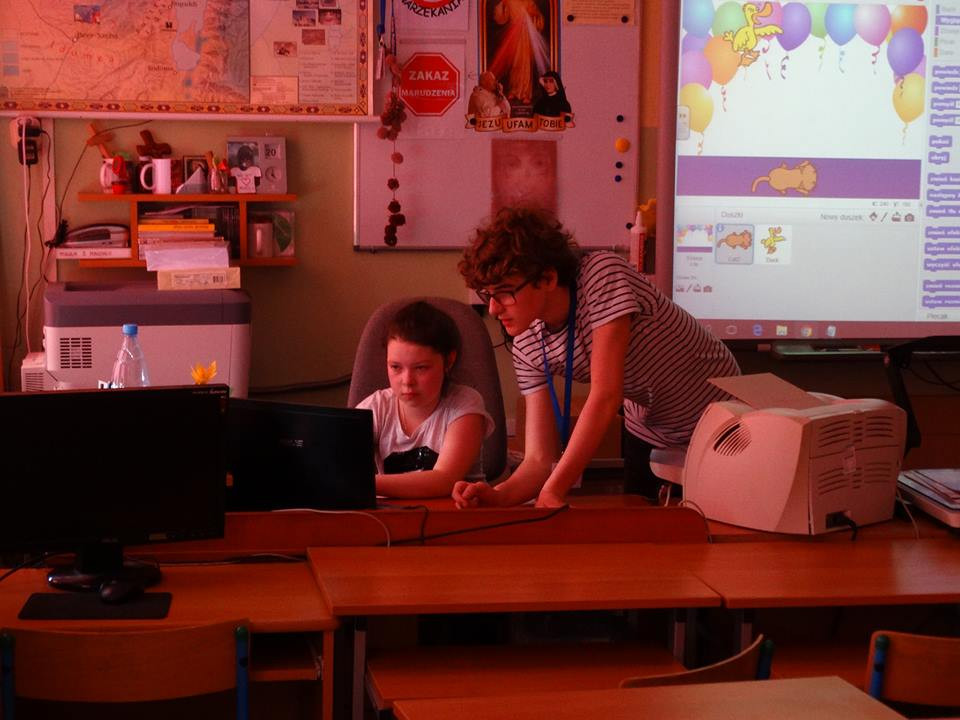 Zabawa ?Koszyk zagadek informatycznych? i zajęcia z programowania w Scratchu