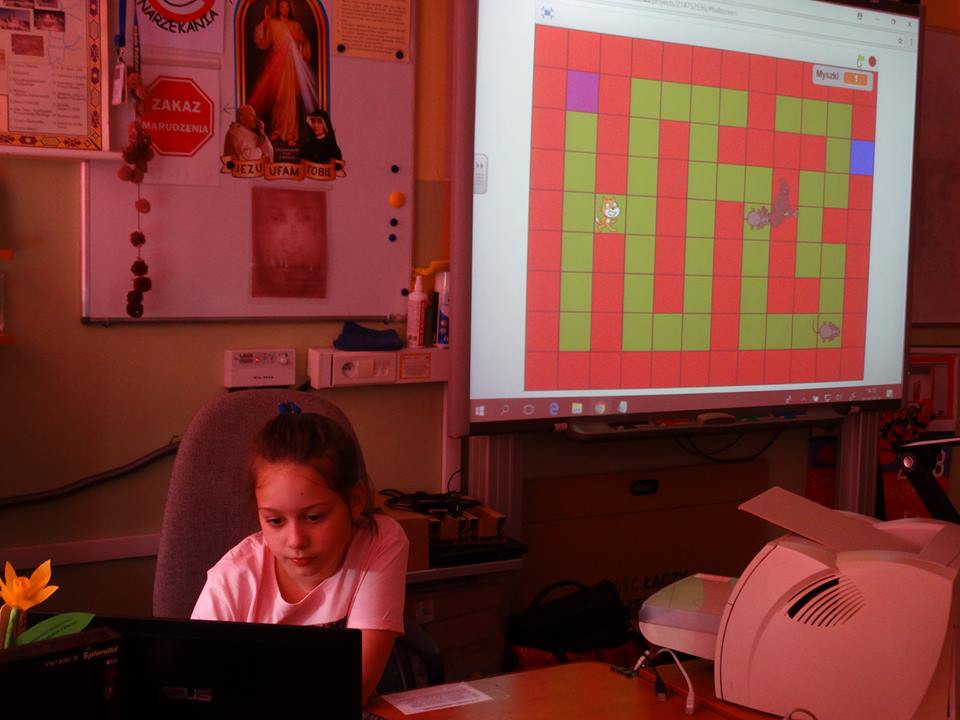 Zabawa ?Koszyk zagadek informatycznych? i zajęcia z programowania w Scratchu