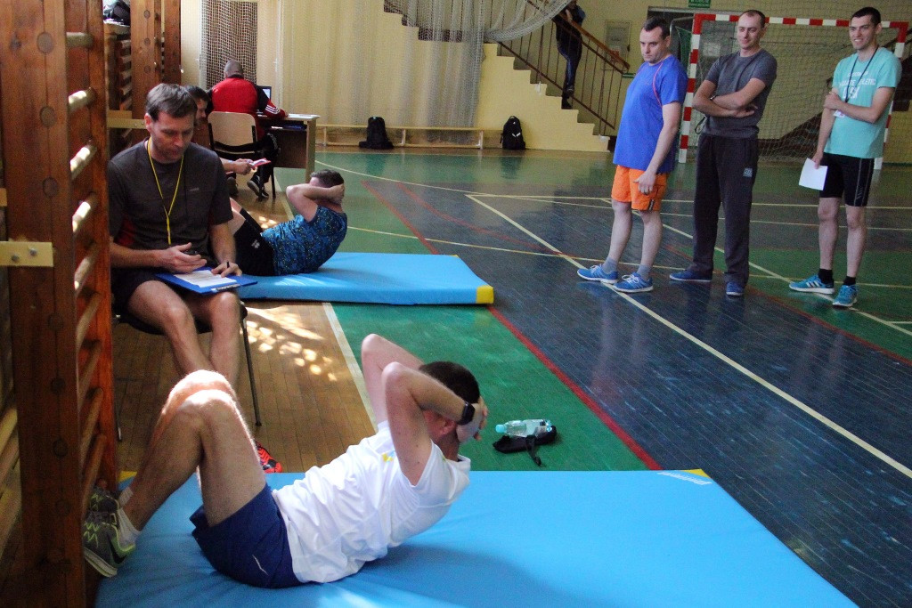 Egzamin sprawności fizycznej w 3 Batalionie Drogowo-Mostowym