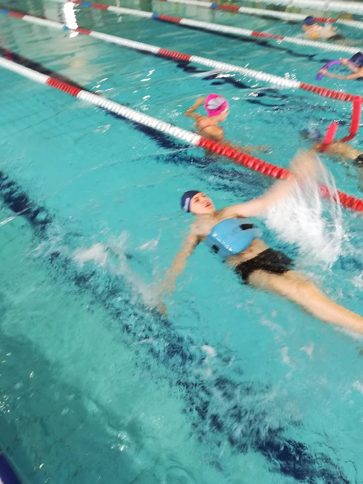 Dziewięć medali zdobytych na VIII Integracyjnym Mityngu Pływackim Osób Niepełnosprawnych