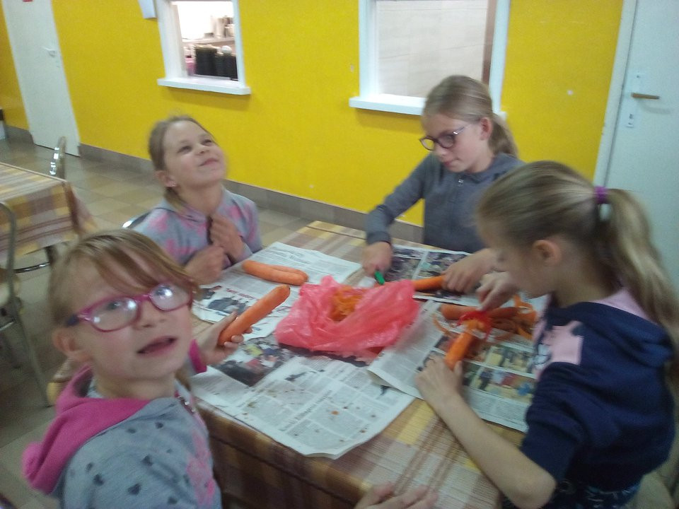 Marchewkowy Tydzień oraz Szkolny Konkurs Recytatorski 