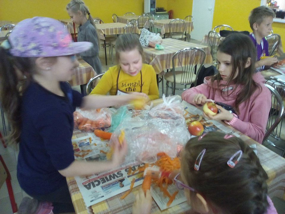 Marchewkowy Tydzień oraz Szkolny Konkurs Recytatorski 