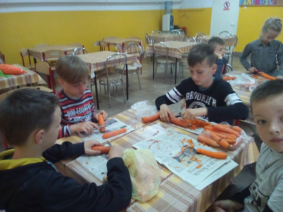 Marchewkowy Tydzień oraz Szkolny Konkurs Recytatorski 