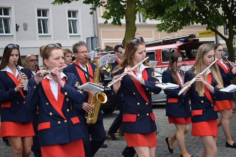 Relacja z Powiatowych Obchodów Dnia Strażaka oraz uroczystości nadania sztandaru dla KP PSP w Chełmnie