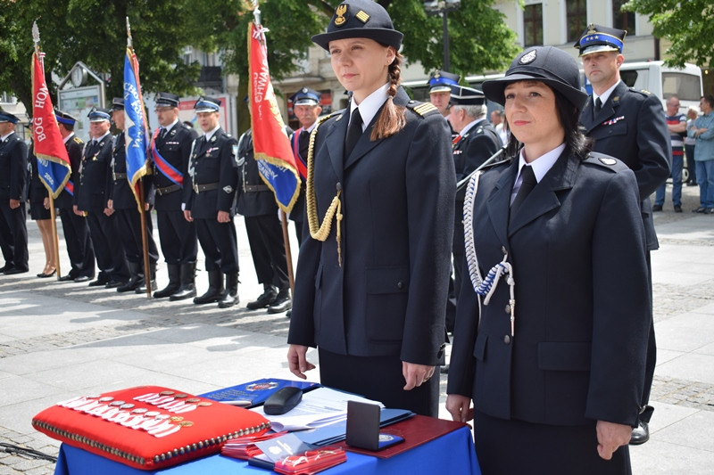 Relacja z Powiatowych Obchodów Dnia Strażaka oraz uroczystości nadania sztandaru dla KP PSP w Chełmnie