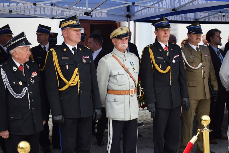 Relacja z Powiatowych Obchodów Dnia Strażaka oraz uroczystości nadania sztandaru dla KP PSP w Chełmnie
