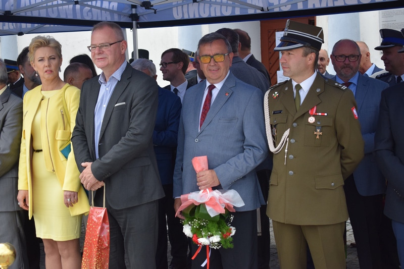 Relacja z Powiatowych Obchodów Dnia Strażaka oraz uroczystości nadania sztandaru dla KP PSP w Chełmnie