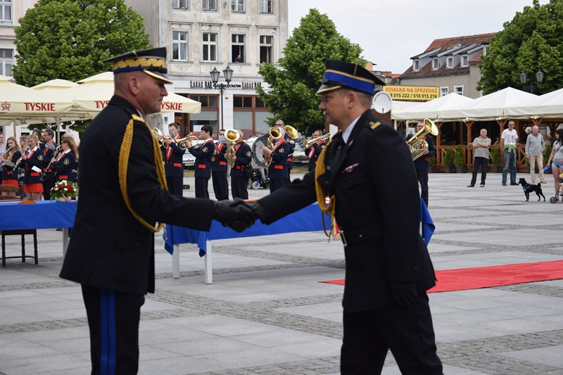 Relacja z Powiatowych Obchodów Dnia Strażaka oraz uroczystości nadania sztandaru dla KP PSP w Chełmnie