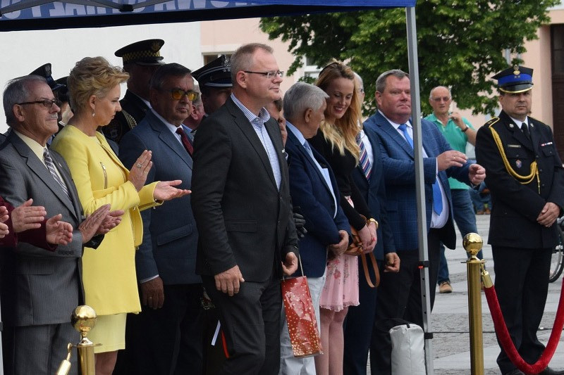 Relacja z Powiatowych Obchodów Dnia Strażaka oraz uroczystości nadania sztandaru dla KP PSP w Chełmnie