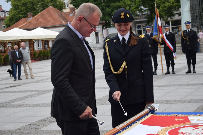 Relacja z Powiatowych Obchodów Dnia Strażaka oraz uroczystości nadania sztandaru dla KP PSP w Chełmnie