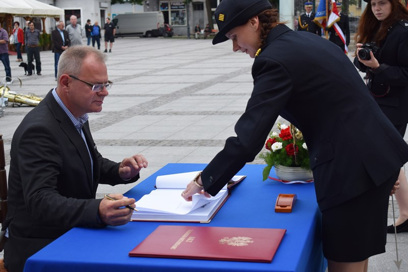 Relacja z Powiatowych Obchodów Dnia Strażaka oraz uroczystości nadania sztandaru dla KP PSP w Chełmnie