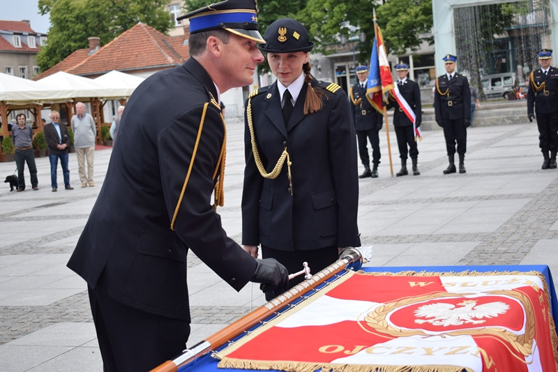 Relacja z Powiatowych Obchodów Dnia Strażaka oraz uroczystości nadania sztandaru dla KP PSP w Chełmnie