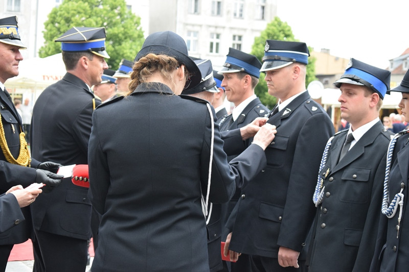 Relacja z Powiatowych Obchodów Dnia Strażaka oraz uroczystości nadania sztandaru dla KP PSP w Chełmnie