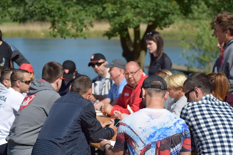 Wspaniała rywalizacja podczas XI Chełmińskich Wyścigów Łodzi Smoczych
