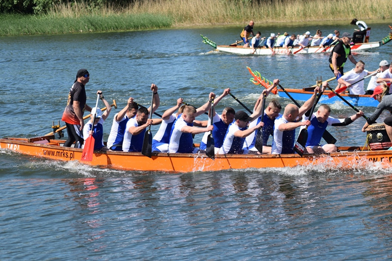 Wspaniała rywalizacja podczas XI Chełmińskich Wyścigów Łodzi Smoczych