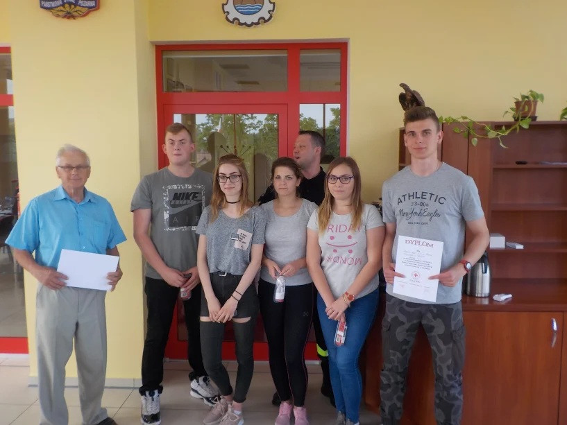 Zawody z ratownictwa medycznego dla młodzieżowych grup PCK