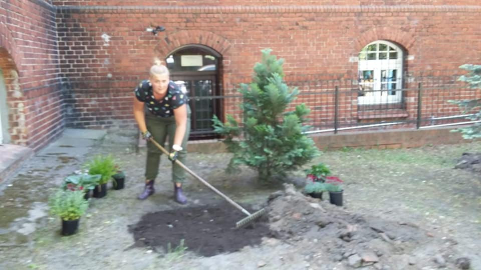 Sadzenie roślin w ramach akcji 