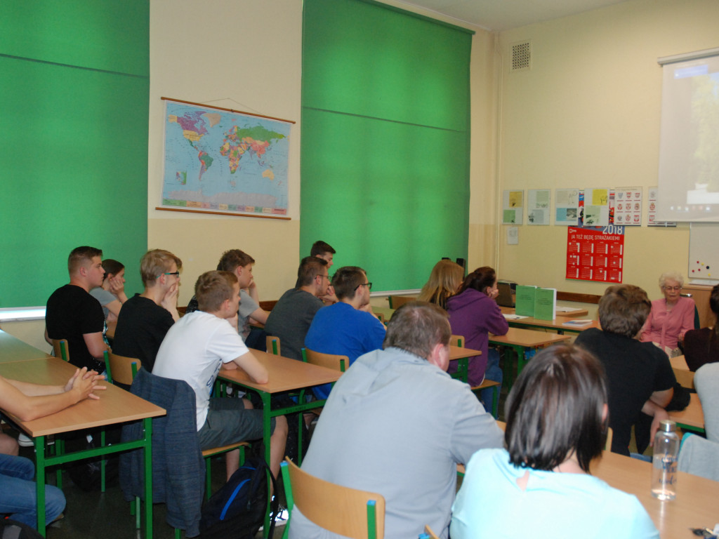 Spotkanie z Panią Krystyną Nadolną - więźniarką niemieckich obozów pracy