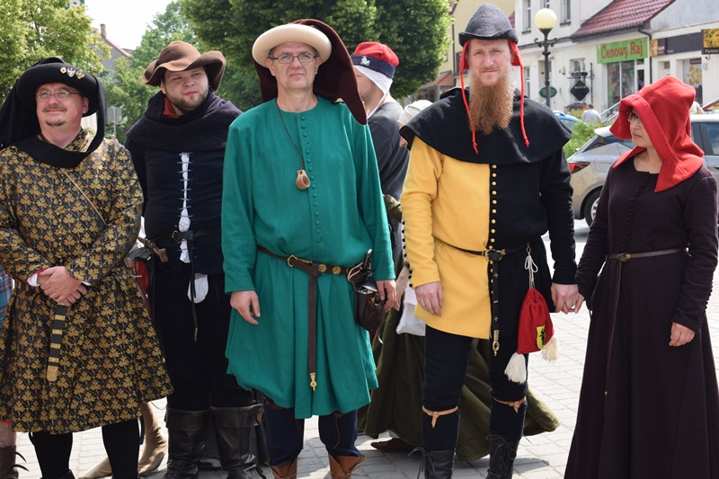 Powitanie uczestników XX Turnieju Rycerskiego Bractw Zaprzyjaźnionych ?O Złotą Jaszczurkę w Mieście Zakochanych?