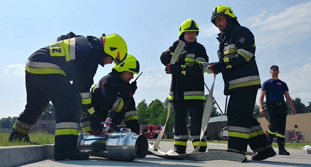 Samolot transportowy  CASA C-295 runął na ziemię w Dolnej Grupie