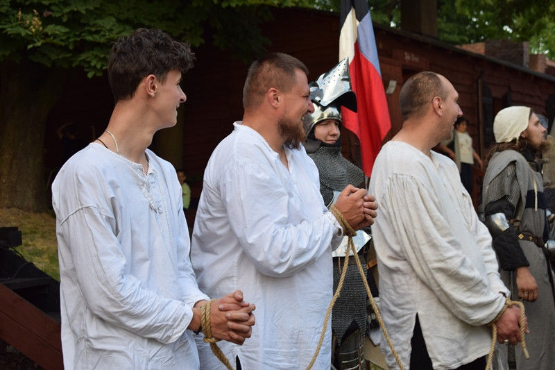 Magiczny świat rycerzy - inscenizacja bitwy podczas Turnieju Rycerskiego Bractw Zaprzyjaźnionych ?O Złotą Jaszczurkę w Mieście Zakochanych?