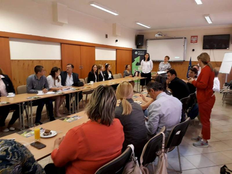 Przedstawiciele różnych państw w Zespole Szkół CKP Grubno