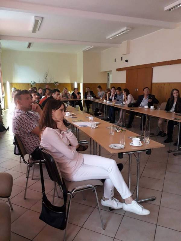 Przedstawiciele różnych państw w Zespole Szkół CKP Grubno