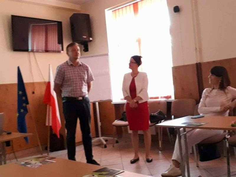 Przedstawiciele różnych państw w Zespole Szkół CKP Grubno