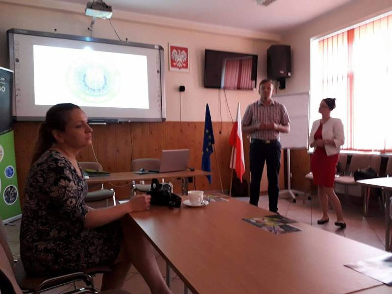 Przedstawiciele różnych państw w Zespole Szkół CKP Grubno