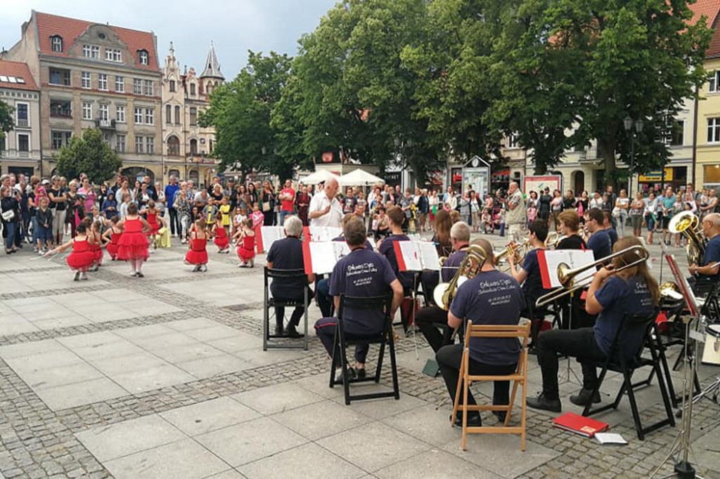 Dla nich pogoda nie jest ważna. Oni kochają muzykę!